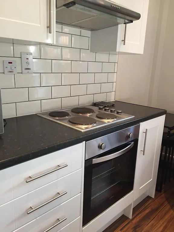 Lyall Apartment Hotel London